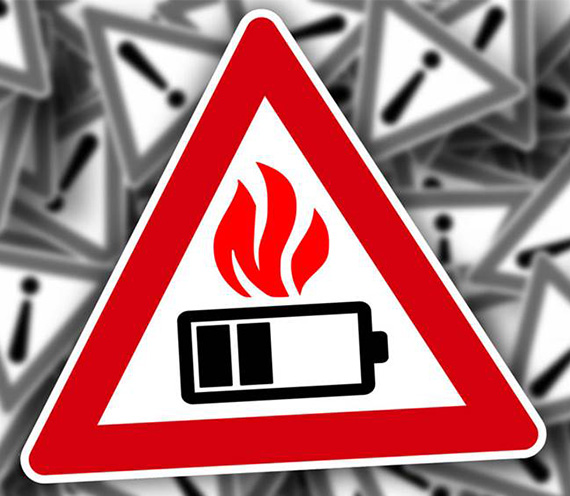 Risque d'incendie et de brûlure: attention à la batterie de cet